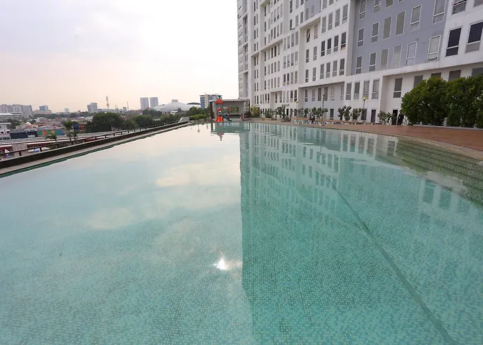 Aurora Rooms @ Apartemen Patraland Urbano